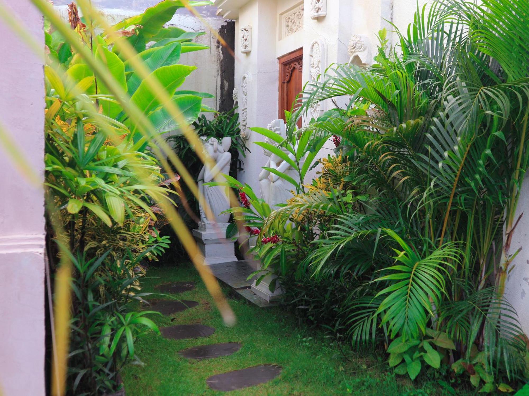 Villa Sinergi 2Br Tranquil Villa In Seminyak ภายนอก รูปภาพ